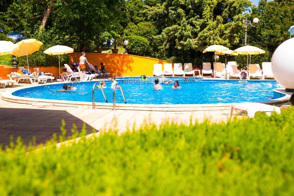 Briz 2 Hotel Βάρνα Εξωτερικό φωτογραφία